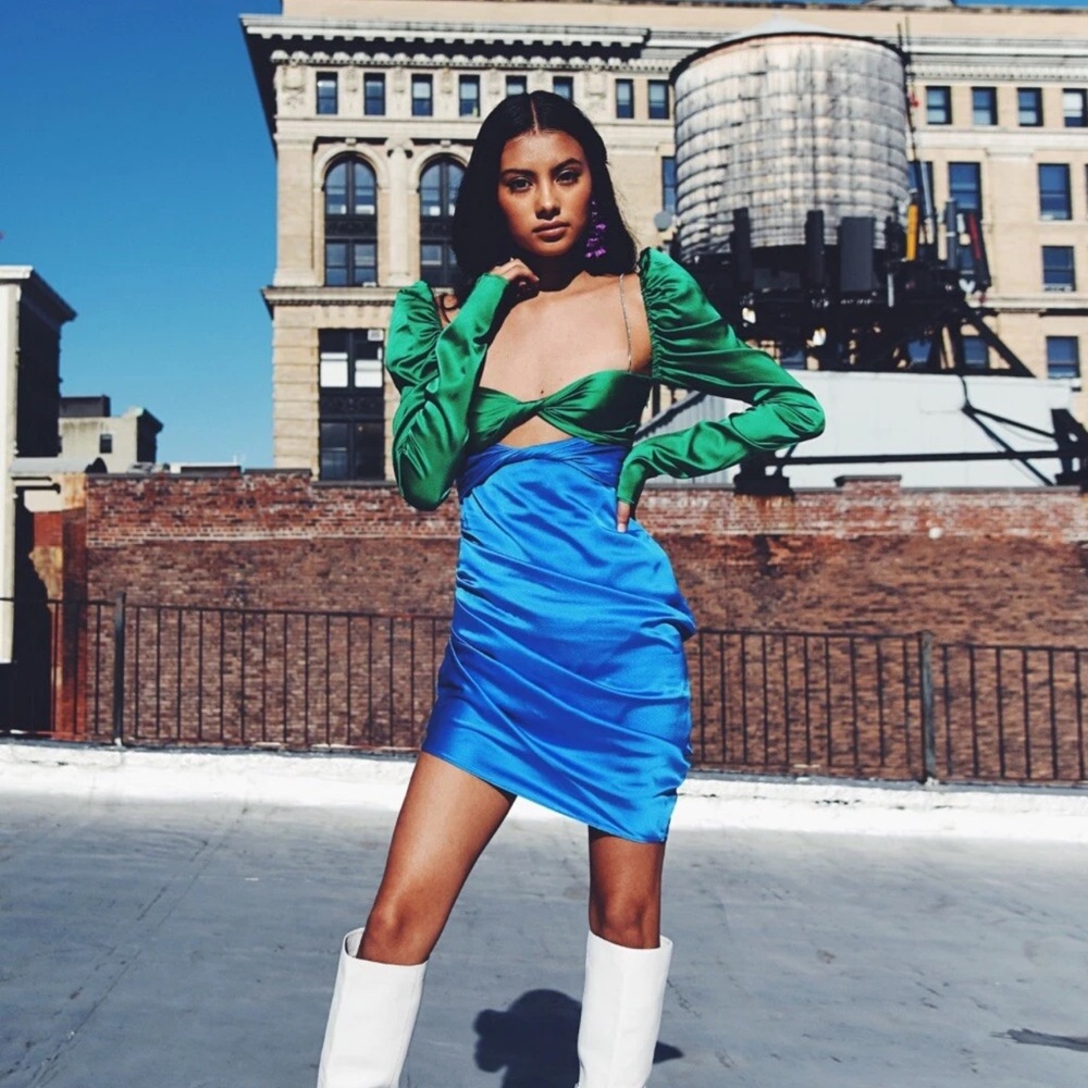 The Bar blue and green twist front dress size 2 nwt